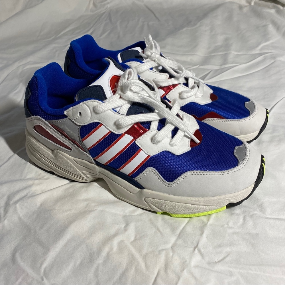 ADIDAS TORSIONS SNEAKERS NEW